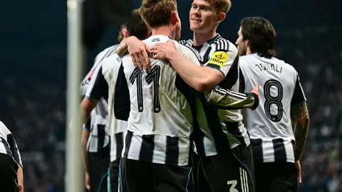 胡金秋高效表现20分5板，程帅澎16分胡明轩14分，中国男篮轻松击败蒙古队